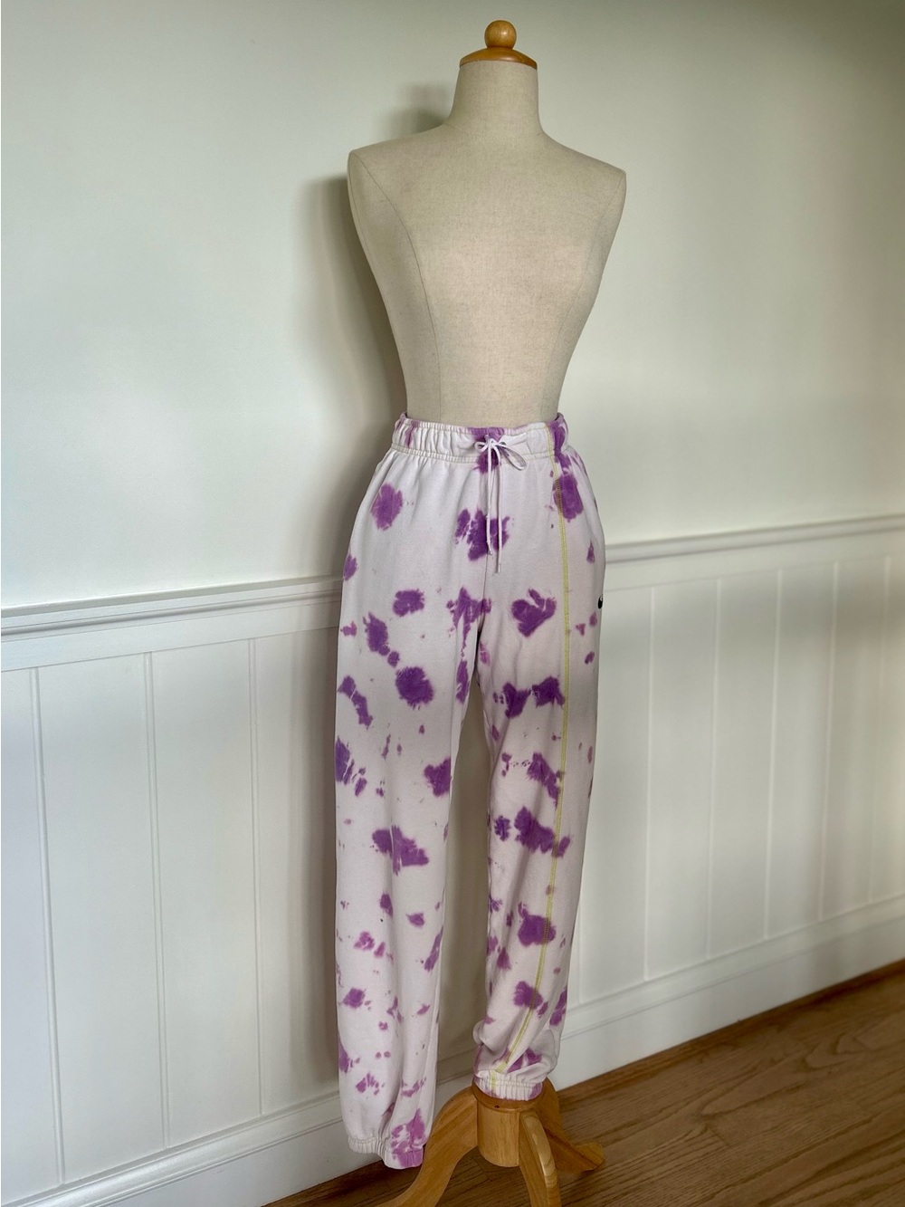 Nike White and Purple Tie-Dye Drawstring Sweatpants